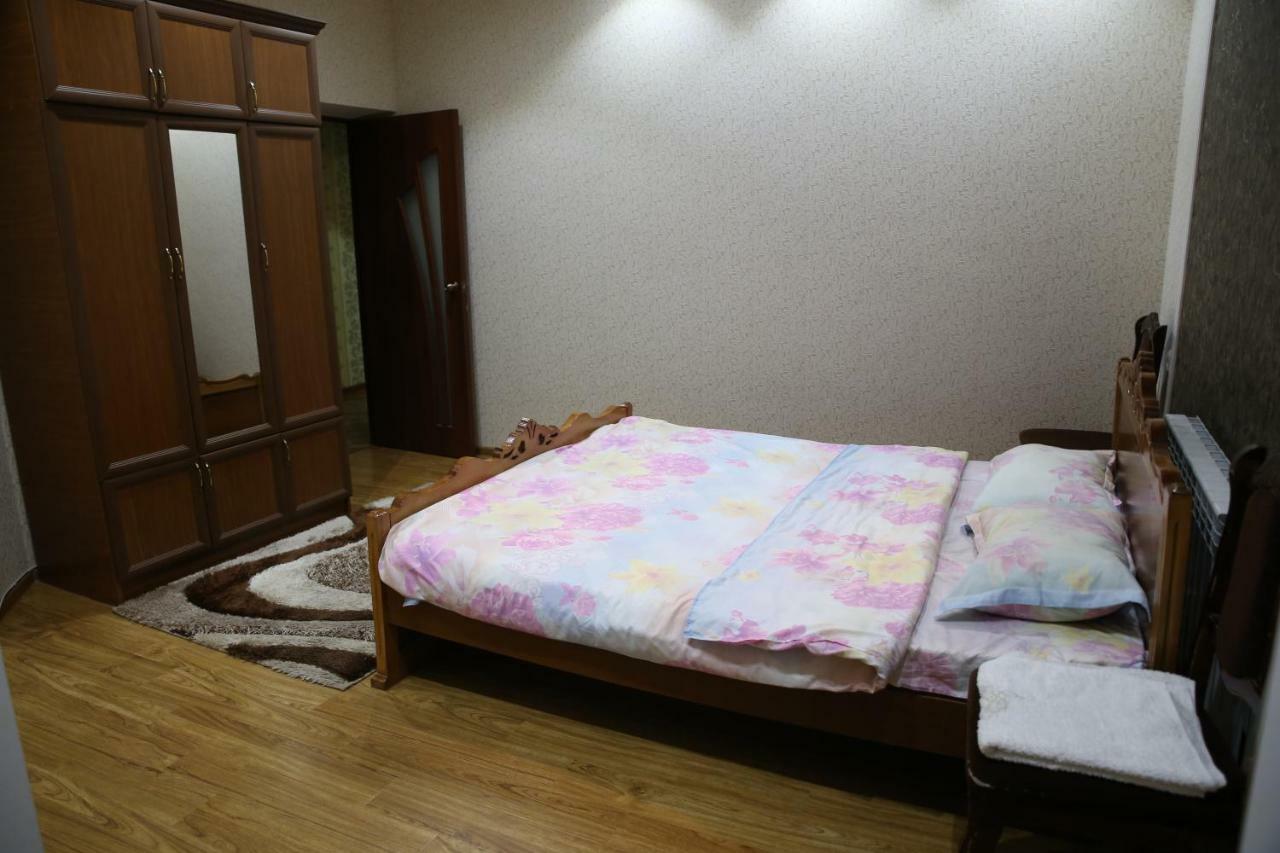 Srtashyan Apartments - Gorky Street Gyumri Esterno foto